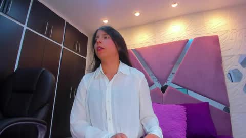 Snapshot of sol_angel_7 chatting on May 2026 04:13:01 PM SOL ANGEL online show from May 2026 04:13:01 PM