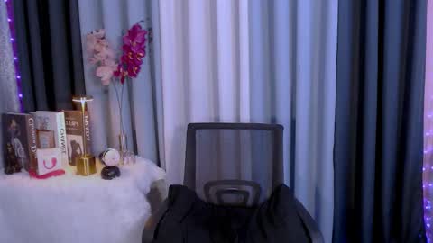 solen_304 online show from February 2026 11:08:02 PM