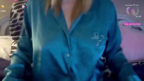 solesticia online show from October 2025 02:46:01 PM