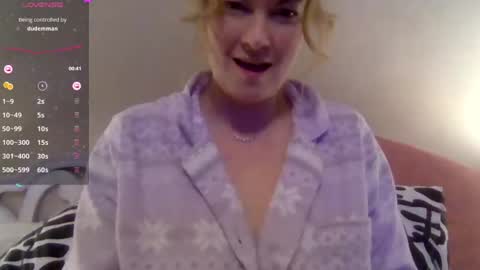 solesticia online show from November 2025 03:16:02 AM