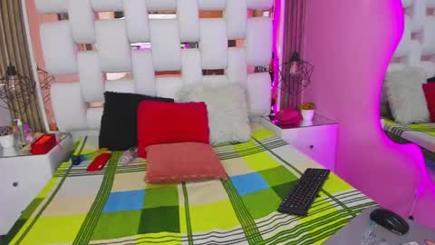 Sol Evans online show from March 2025 04:02:01 PM