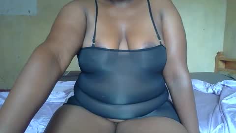 Snapshot of sollybunny chatting on February 2026 07:56:01 AM Solly bunny online show from February 2026 07:56:01 AM