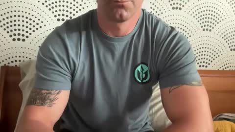 Snapshot of some_guy00 chatting on November 2025 06:03:02 PM Some guy00 online show from November 2025 06:03:02 PM