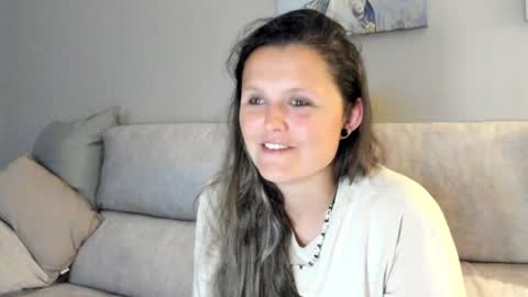 Snapshot of someonesday chatting on April 2026 08:46:02 PM SomeonesDay online show from April 2026 08:46:02 PM