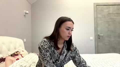 Hello My name is Jane  im new model here and little but shy but curious. online show from December 2025 10:45:02 AM