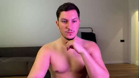 Snapshot of son_of_bitch_slut chatting on December 2025 07:18:01 PM Alex Alex online show from December 2025 07:18:01 PM