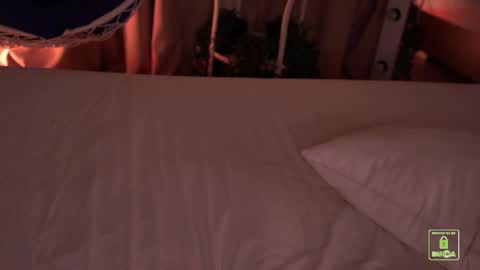 Snapshot of sonalegend_ chatting on October 2025 06:50:01 PM My name isSonya  online show from October 2025 06:50:01 PM