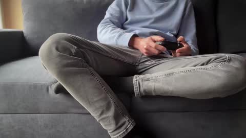 Snapshot of sondages chatting on January 2025 12:42:02 PM Sondages online show from January 2025 12:42:02 PM