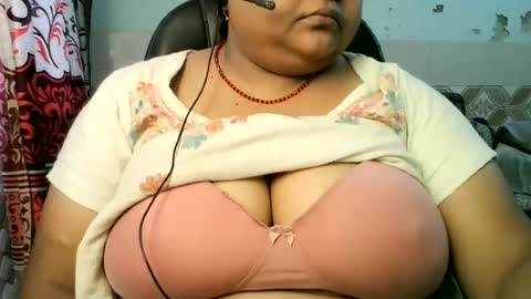 Snapshot of soni88888 chatting on July 2026 05:24:01 AM soni88888 online show from July 2026 05:24:01 AM