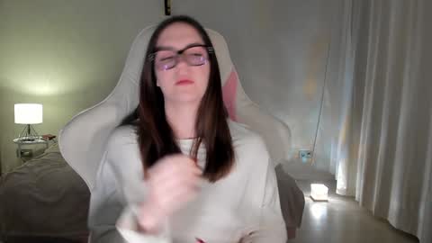 Snapshot of sonia_moon_ chatting on January 2025 01:23:01 AM sonia_moon_ online show from January 2025 01:23:01 AM