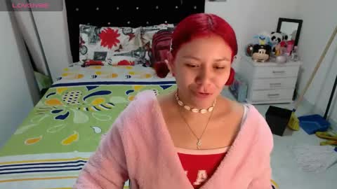 Snapshot of soniahardass chatting on April 2026 12:18:02 PM soniahardass online show from April 2026 12:18:02 PM