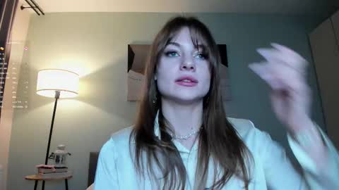 Your Lanocka 3 online show from February 2026 07:23:01 PM