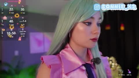 Sonnie online show from October 2025 01:30:02 PM