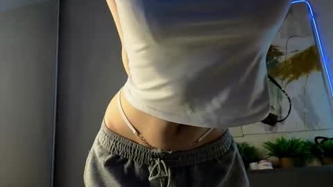 Sonya vibe online show from March 2026 03:18:01 PM