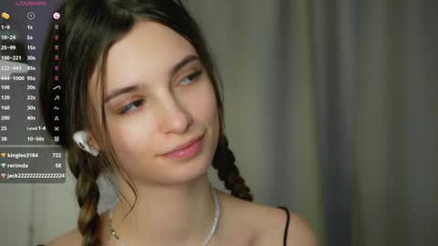 Eva 3 online show from January 2025 01:29:01 PM