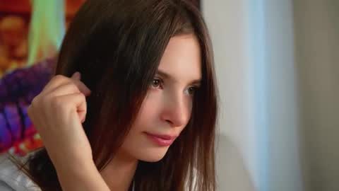 Eva 3 online show from October 2025 09:18:02 AM