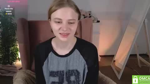 Snapshot of sookonstellita chatting on May 2026 12:28:02 AM Litta online show from May 2026 12:28:02 AM