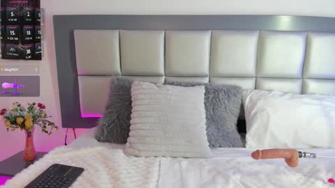 Snapshot of sophi_leone_ chatting on February 2026 09:10:02 PM sophi Leone online show from February 2026 09:10:02 PM