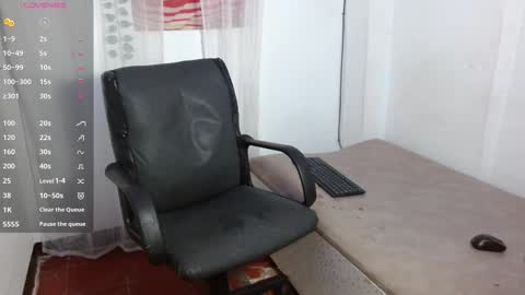 Snapshot of sophi_vi chatting on November 2025 07:59:02 PM Sophie online show from November 2025 07:59:02 PM