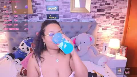 Snapshot of sophia__boobs chatting on November 2025 11:32:01 AM Sofia online show from November 2025 11:32:01 AM