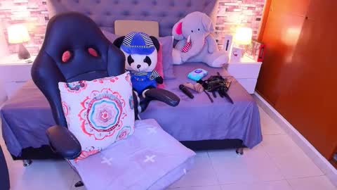 Snapshot of sophia__boobs chatting on November 2025 08:15:01 AM Sofia online show from November 2025 08:15:01 AM