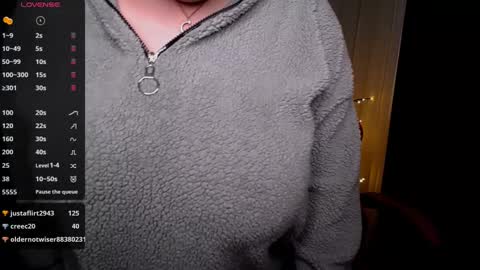 Snapshot of sophia__olsen chatting on February 2025 09:27:01 AM sophia__olsen online show from February 2025 09:27:01 AM