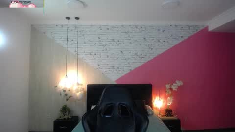 sophia_brunette21 online show from October 2025 11:33:02 AM