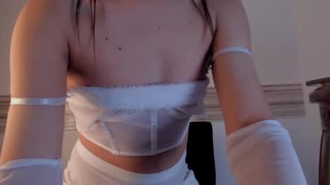 Sophia online show from October 2025 09:48:01 PM