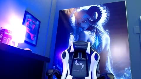 sophia hottie online show from February 2025 09:00:01 PM