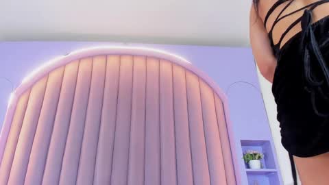 Snapshot of sophia_hoyos_ chatting on February 2025 09:00:02 AM Sophi online show from February 2025 09:00:02 AM