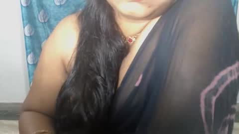 Snapshot of sophia_indian chatting on April 2026 05:30:01 PM Sophia Tamil online show from April 2026 05:30:01 PM