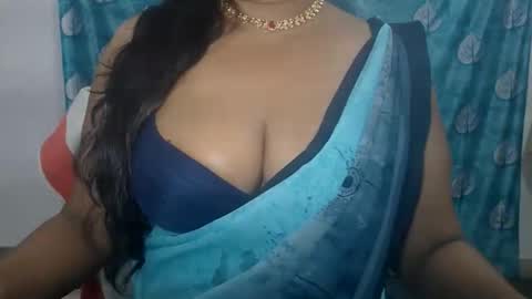 Snapshot of sophia_indian chatting on April 2026 06:09:02 AM Sophia Tamil online show from April 2026 06:09:02 AM