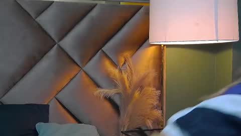 Snapshot of sophia_loreenn chatting on September 2025 01:37:02 PM Sofia online show from September 2025 01:37:02 PM