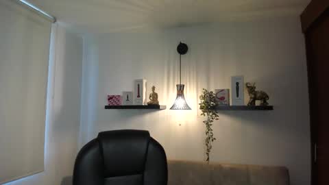 Snapshot of sophia_miller4 chatting on March 2026 09:21:02 PM sophia_miller4 online show from March 2026 09:21:02 PM