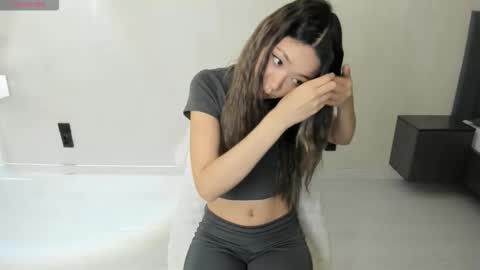 Snapshot of sophia_squirtits chatting on November 2025 08:52:01 PM QUEEN OF SQUIRT online show from November 2025 08:52:01 PM