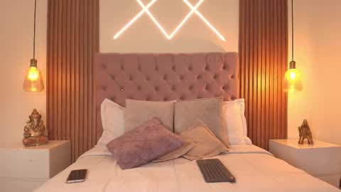 Snapshot of sophia_turneer chatting on December 2025 08:03:01 PM sophia_turneer online show from December 2025 08:03:01 PM