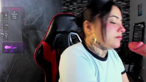 Snapshot of sophiaa_cherry chatting on April 2026 06:28:01 PM Sophia online show from April 2026 06:28:01 PM