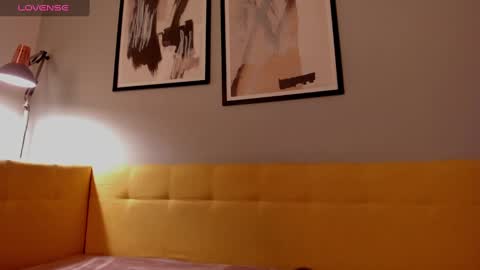 Snapshot of sophiaa_sensual chatting on February 2025 01:52:02 AM Sophia online show from February 2025 01:52:02 AM