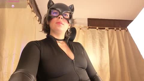 Sophia online show from October 2025 01:13:02 AM