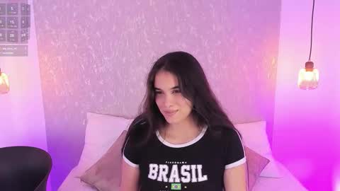 Sophia  online show from November 2025 06:13:02 AM