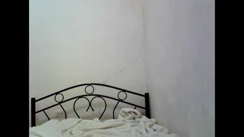 sophialaurel online show from September 2025 03:23:02 PM