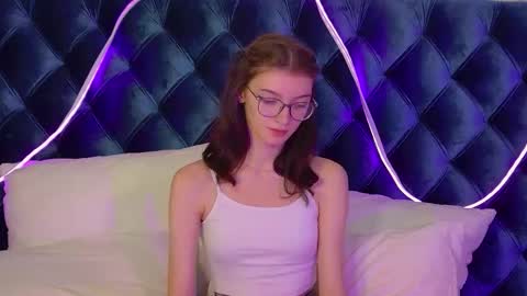 Snapshot of sophiaprove chatting on November 2025 04:06:01 PM SophiaProve online show from November 2025 04:06:01 PM