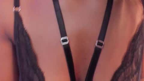 SophiaSmiths online show from January 2026 04:22:01 PM