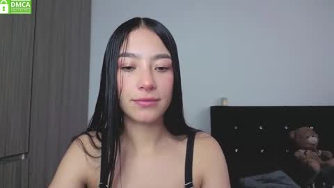 Snapshot of sophie_bbs chatting on September 2025 02:20:01 PM Sophie online show from September 2025 02:20:01 PM