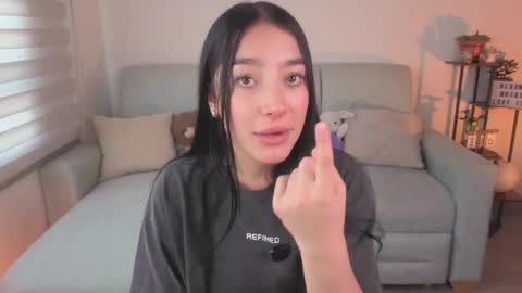 Snapshot of sophie_bbs chatting on March 2026 02:46:02 PM Sophie online show from March 2026 02:46:02 PM