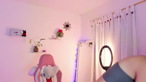 sophie doll online show from January 2025 04:30:02 AM
