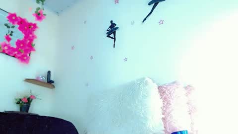 sophie_miaa online show from December 2024 05:46:01 PM