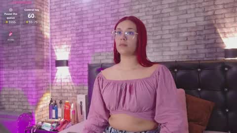 Snapshot of sophie_new25 chatting on March 2026 12:31:02 PM sophie_new25 online show from March 2026 12:31:02 PM