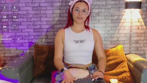 Snapshot of sophie_new25 chatting on March 2026 01:25:01 PM sophie_new25 online show from March 2026 01:25:01 PM