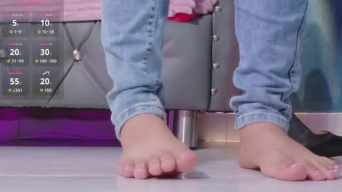 Snapshot of sophie_new25 chatting on March 2026 01:38:01 PM sophie_new25 online show from March 2026 01:38:01 PM